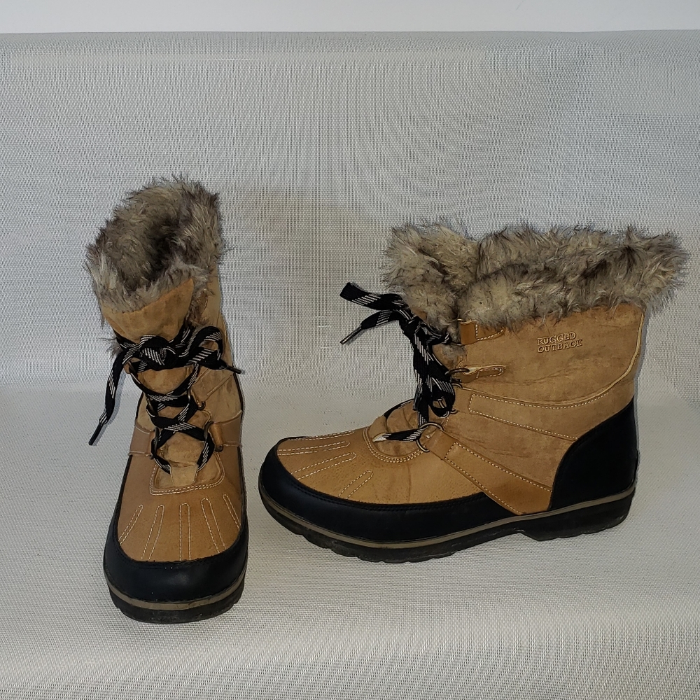 Boots - Picture 9 of 16
